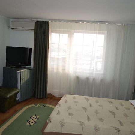Casa Alba Hotel Râmnicu Vâlcea Kültér fotó