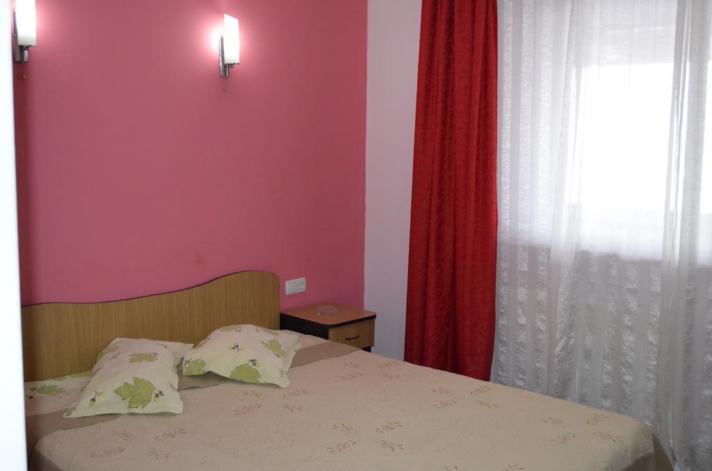 Casa Alba Hotel Râmnicu Vâlcea Kültér fotó